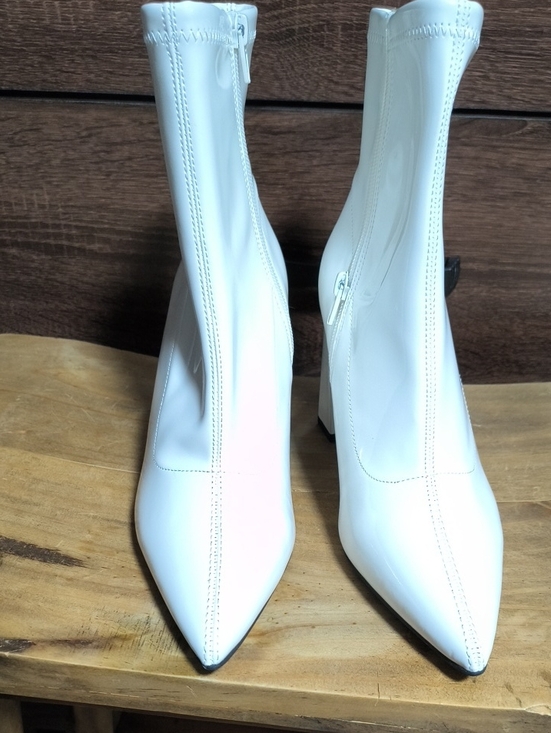 Wild Pair Shoes - Wild Pair White Pointed-Toe Zip Ankle Heeled Boots